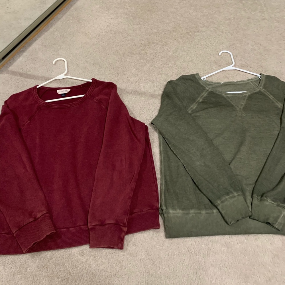 Sweatshirt